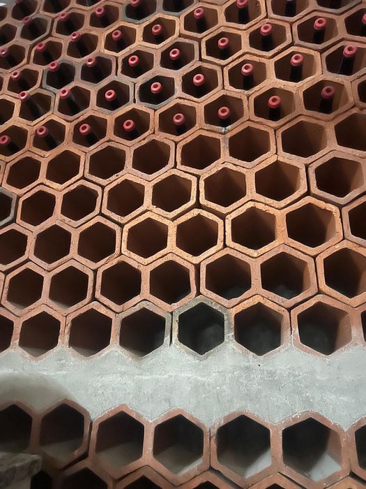 Garrafeira em tijolo