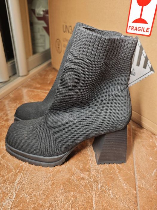 Жіночі нові ботильони