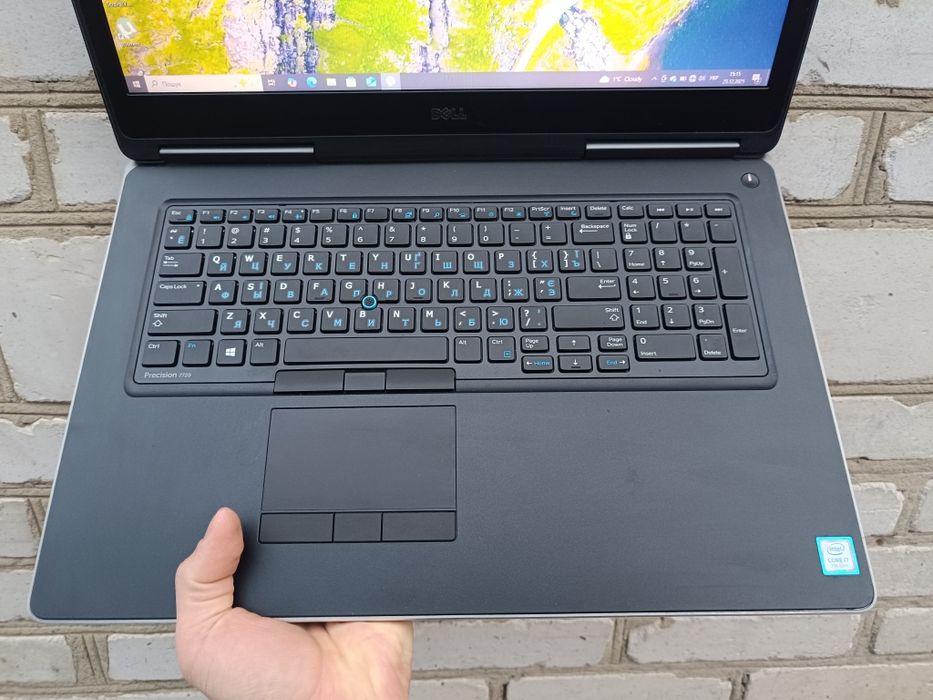 16гб відеокарта ігровий ноутбук DELL (i7 7820HQ/32/512/P5000 16GB)