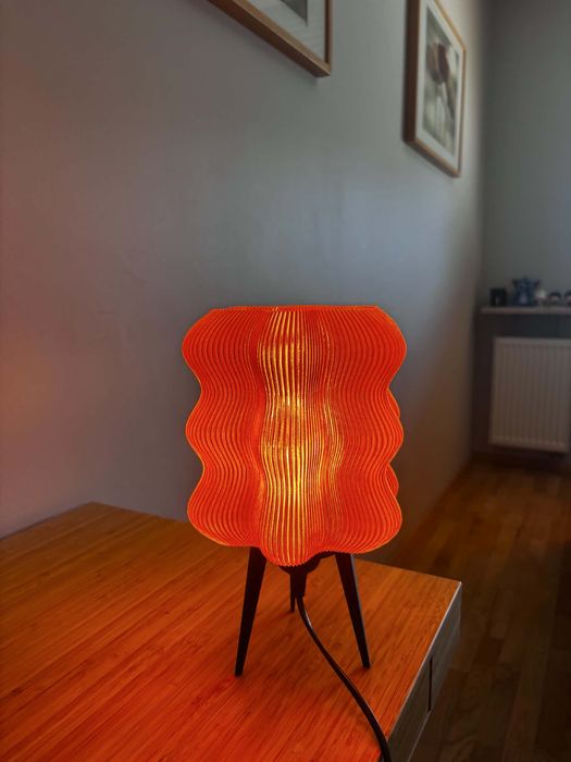 Nowoczesna pomarańczowa lampka stołowa w stylu IKEA