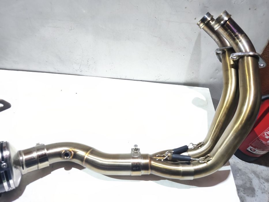 Escape black widow MT 07 / XSR / TRACER ( OFERTA DO ENVIO )