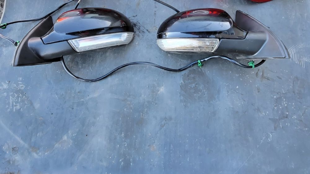 Продам дзеркала на Passat B6
