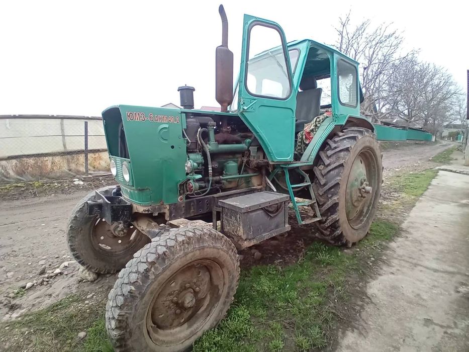 Срочно продам трактор на ходу