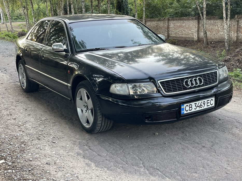 Audi A8 3.7 газ/бенз автомат