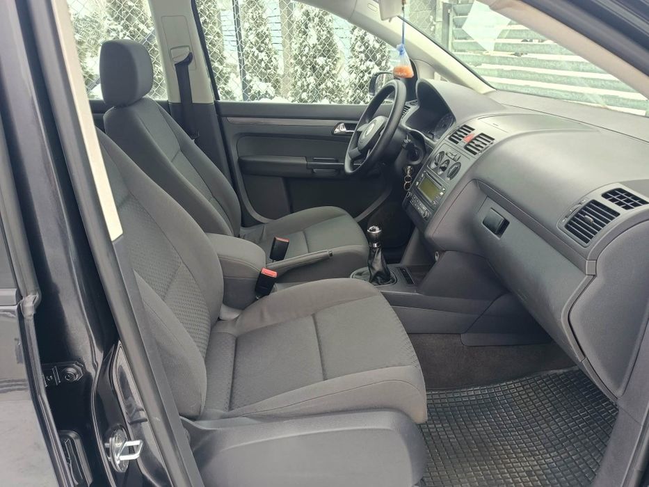 VW touran#1.6benzyna#2003rok#7 osobowy#klima#alusy#