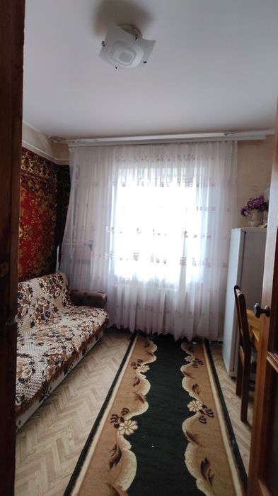 продаж 4-кімнатної квартири в центрі м. Прилуки