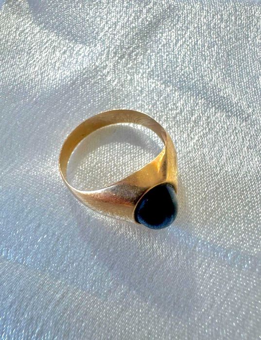 Anel em Ouro 19.2k com Pedra Preta