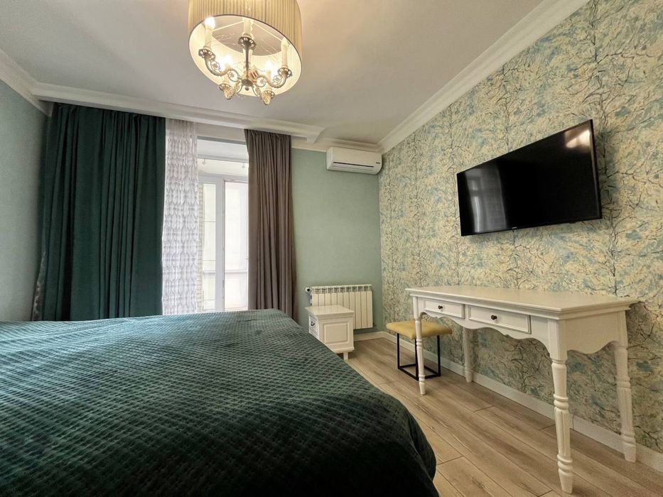 продажа 3к (кухня + три комнаты) в ЖК Днепровская Брама