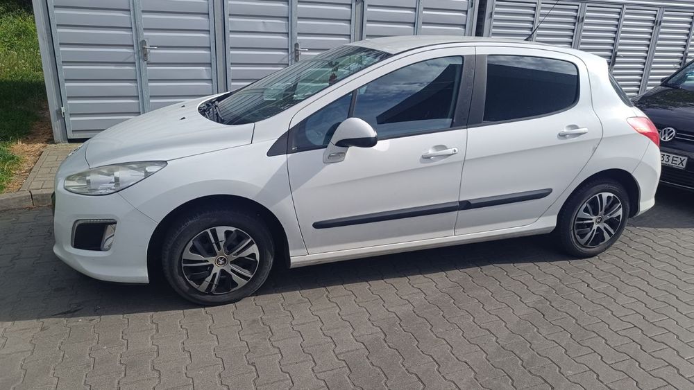 Розборка Peugeot 308 авторозборка шрот Пежо 308 хетчбек