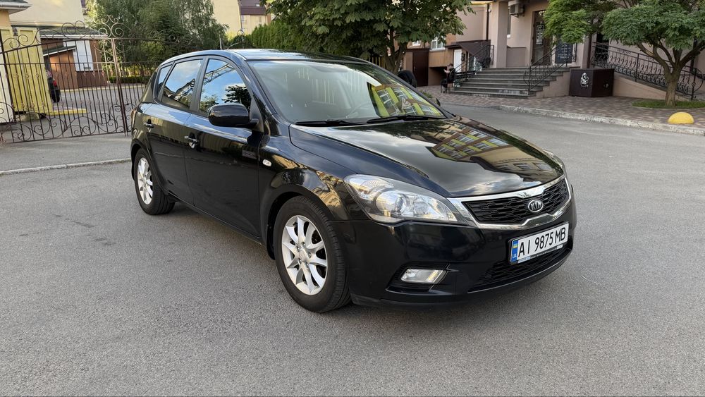 KIA CEED 1.6 газ/бензин Клімат