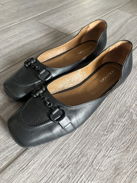 Продам балетки GINO FIGINI