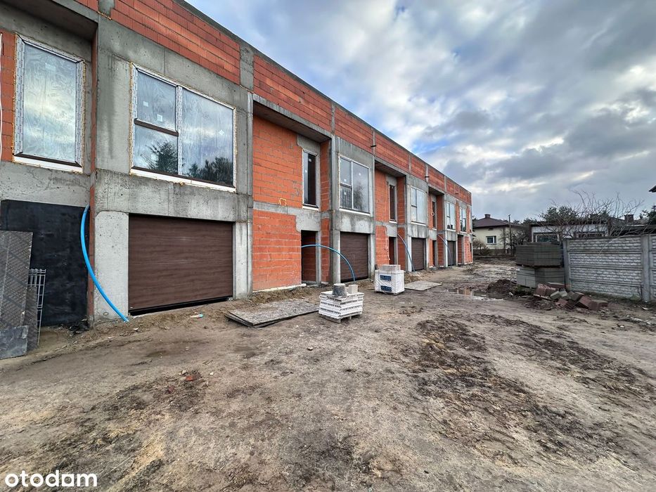 Nowoczesny dom z ogrodem i tarasem na dachu! Osiedle Bronowska 40B – další