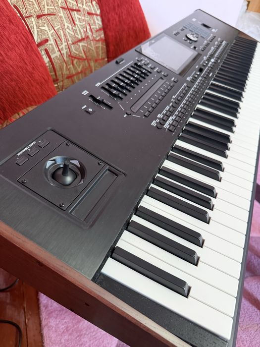 Продам KORG PA5X-88