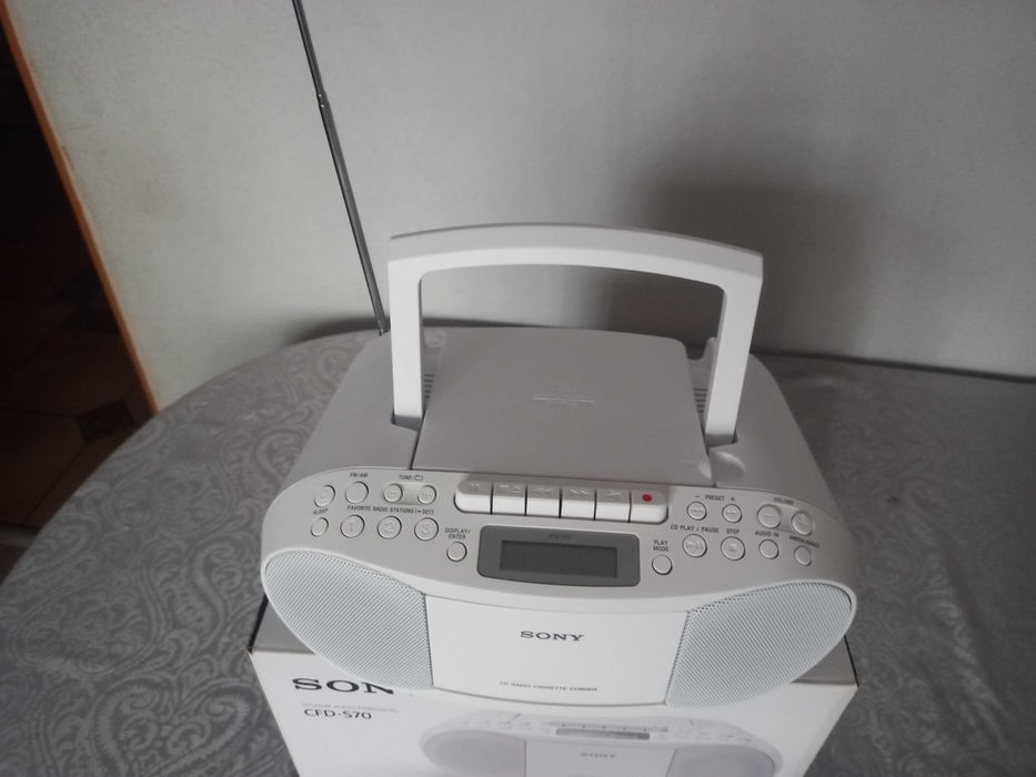 Nowy Sony CFD-S70