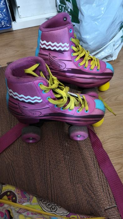 Dois pares Skates sou luna  n 36