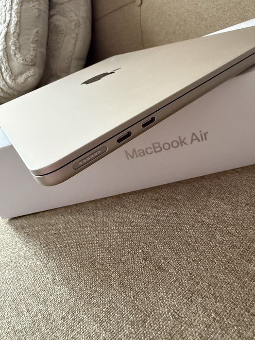 MacBook Air M2 13” / 16GB / 256GB / stan idealny / 100% baterii