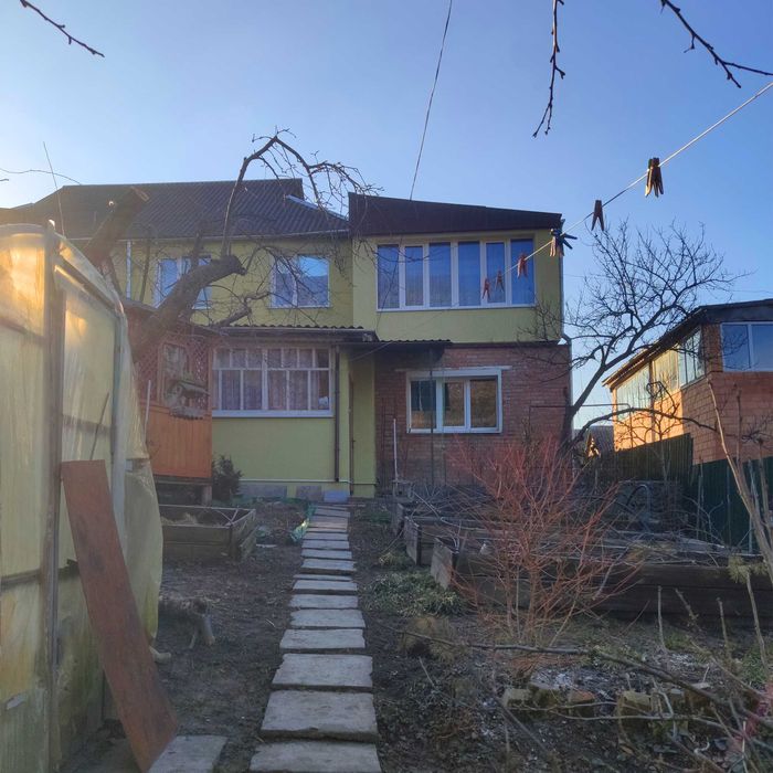 Продаж будинку у місті Ромни