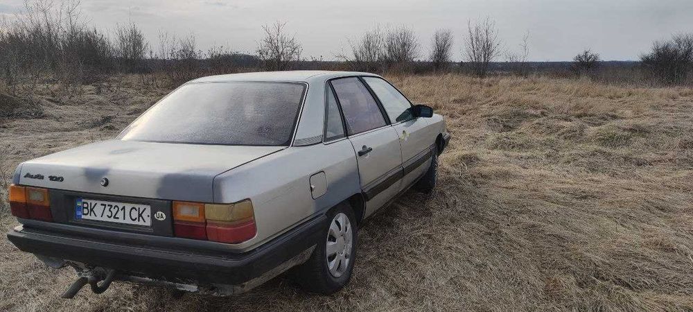 Продається Ауді 100