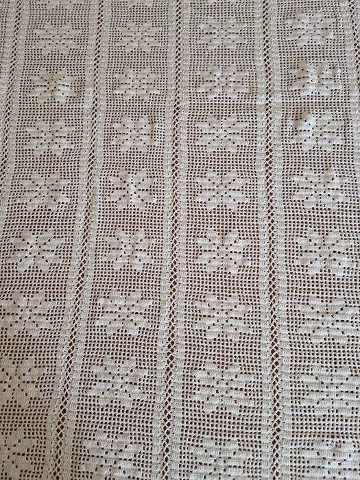 Colcha de algodão em crochet feita à mão