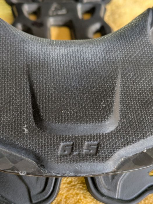 Leatt Neck Brace 6.5 Ochrona Stabilizator Karku Szyi