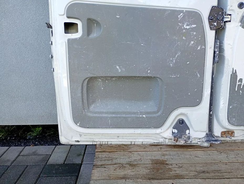 drzwi tylne lewe prawe tył z drabinką opel vivaro a trafic ii primasta