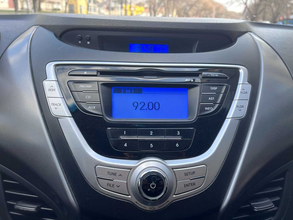 Продам Hyundai Elantra 2012р. 1.8газ/бензин