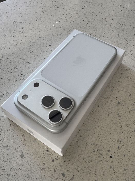Iphone 17 Pro 512Gb E-Sim