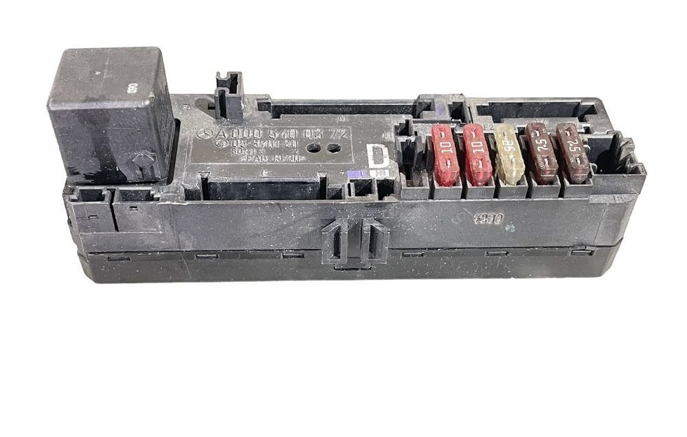 Caixa de Fusíveis Mercedes Classe E W210  A0005400372