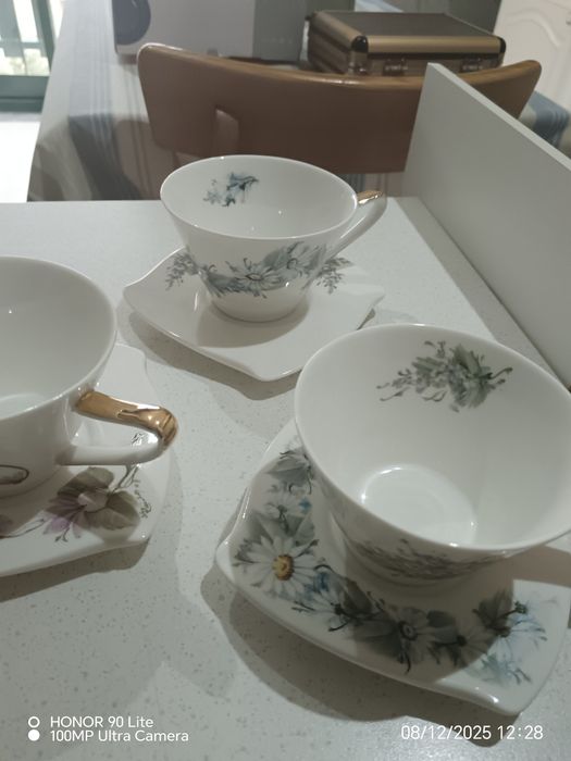 Conjunto chá em bom estado