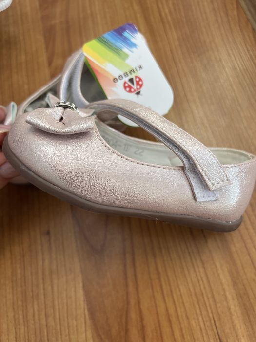Туфлі для дівчинки