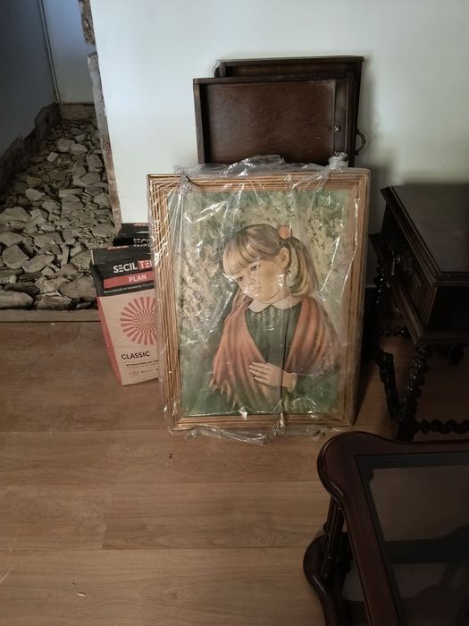 Quadro menina a chorar