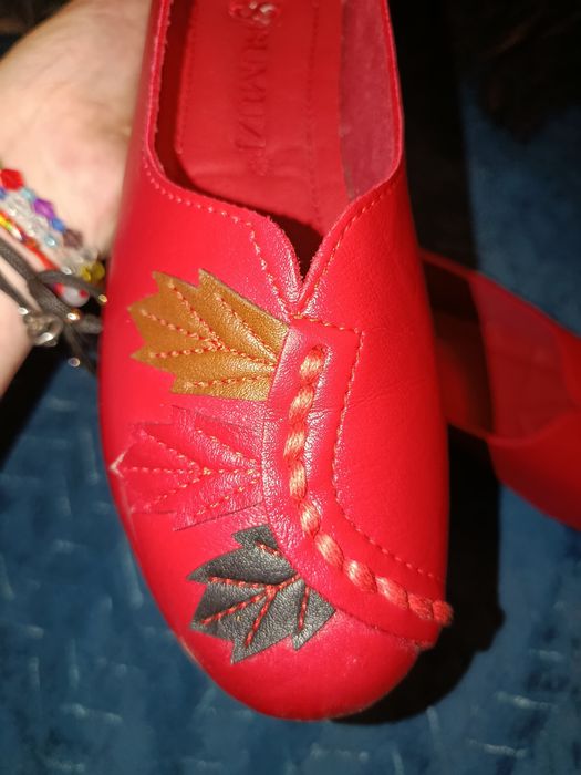 Nowe Skórzane baleriny 36