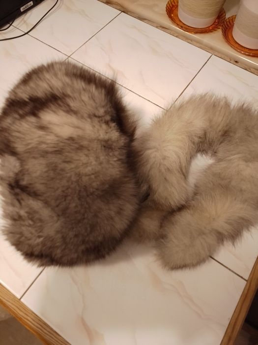 Czapka,toczek damski z lisa srebrnego,plus szalik.