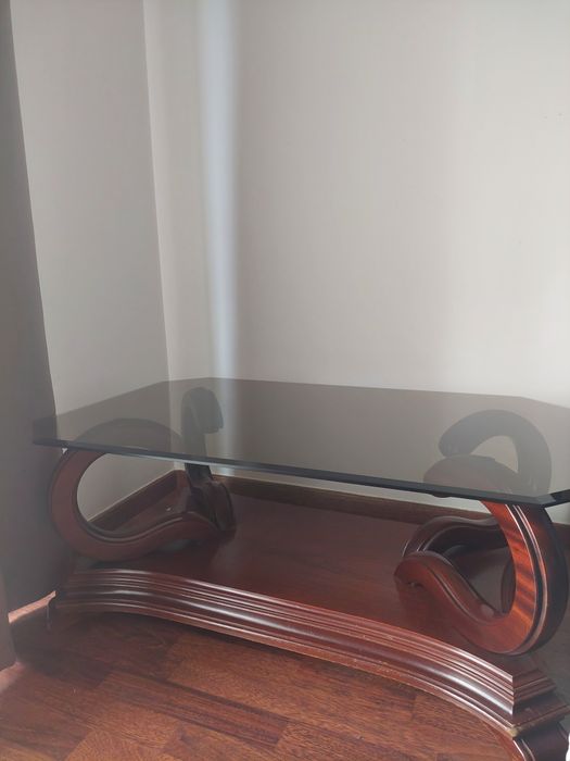 Mesa de Centro em Mogno