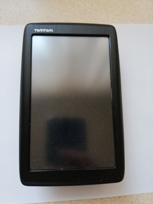 Два автонавигатора.