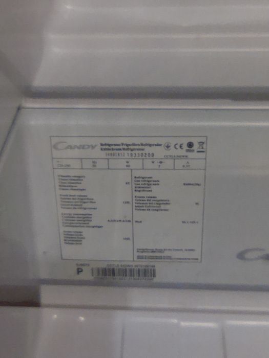 Oportunidade: Frigorífico  Candy