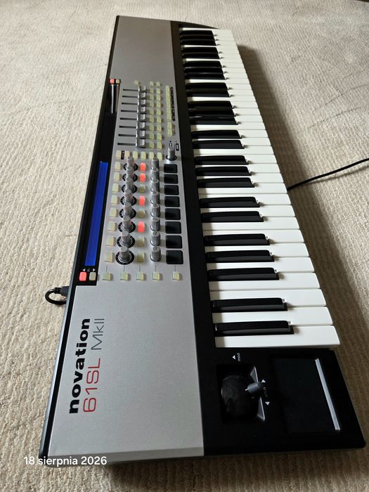 Keyboard-Klawiatura sterująca Midi  NOVATION 61SL MK2