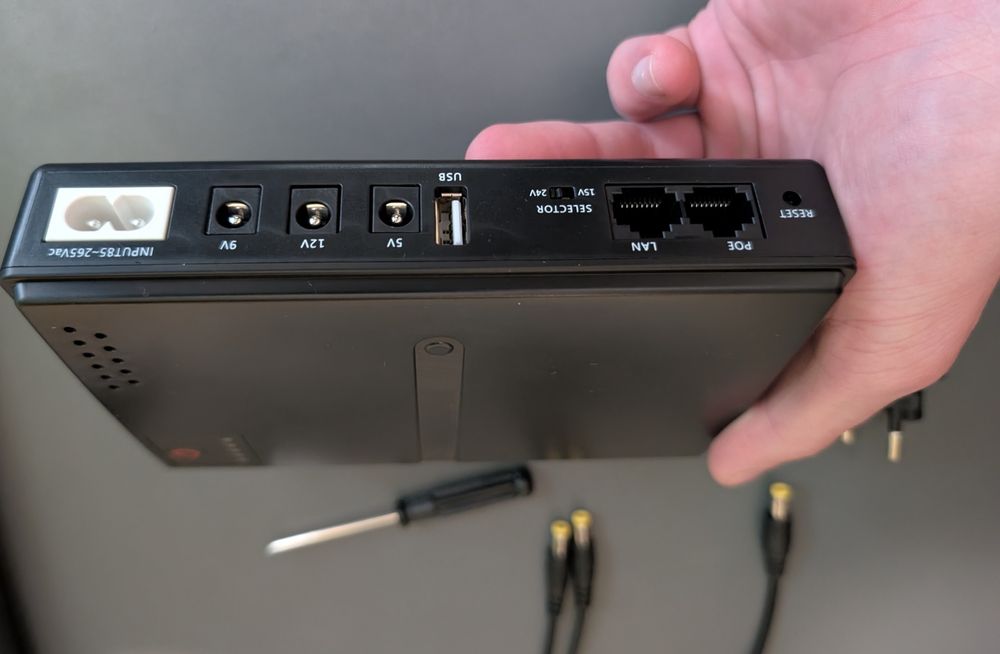 Продам джерело безперебійного живлення (DC UPS)