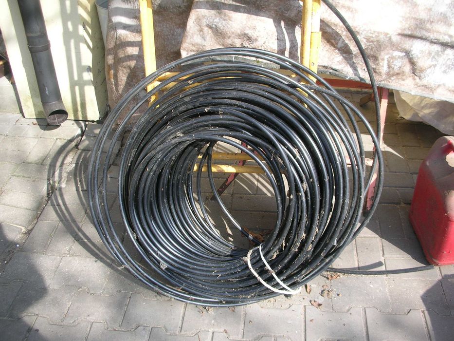 przewody do sprinklera ogrodowego