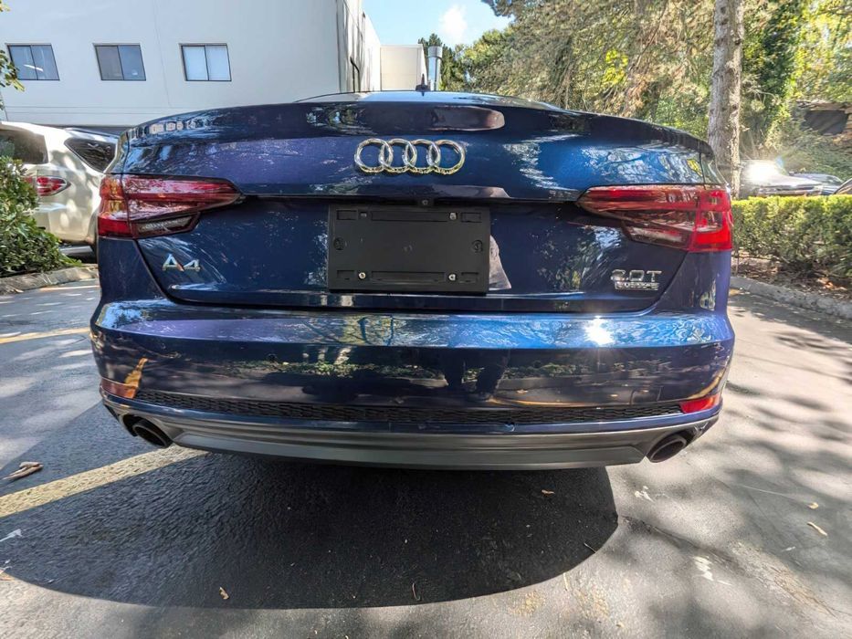 Audi A4      2018