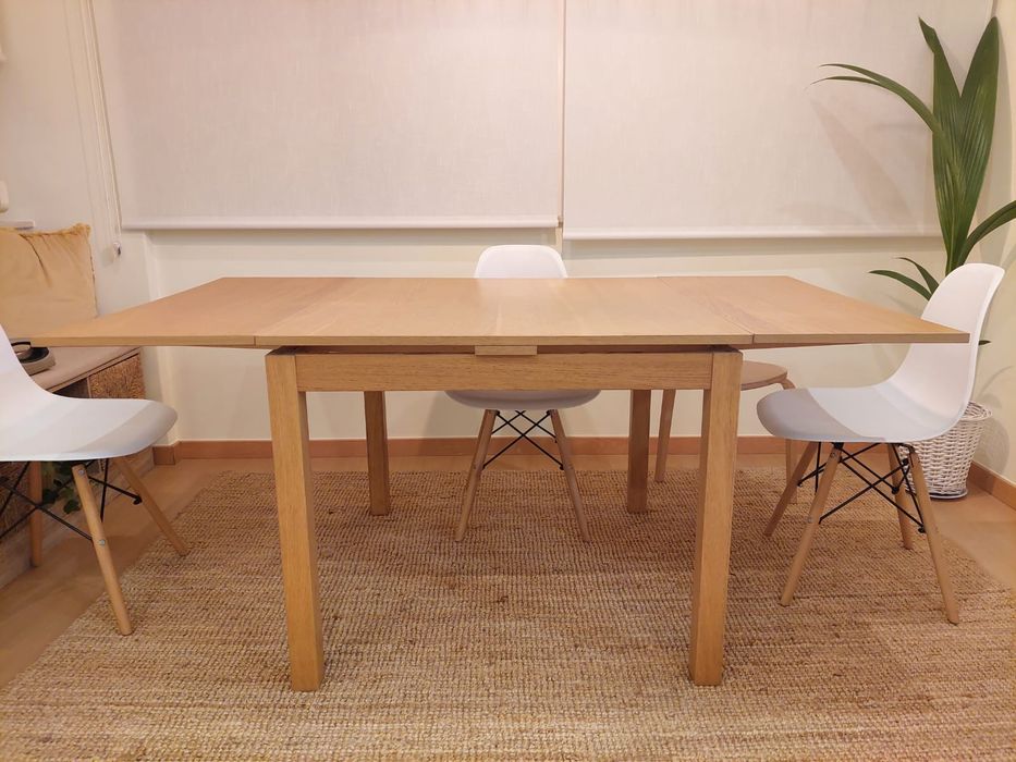 Conjunto Mesa e Cadeiras