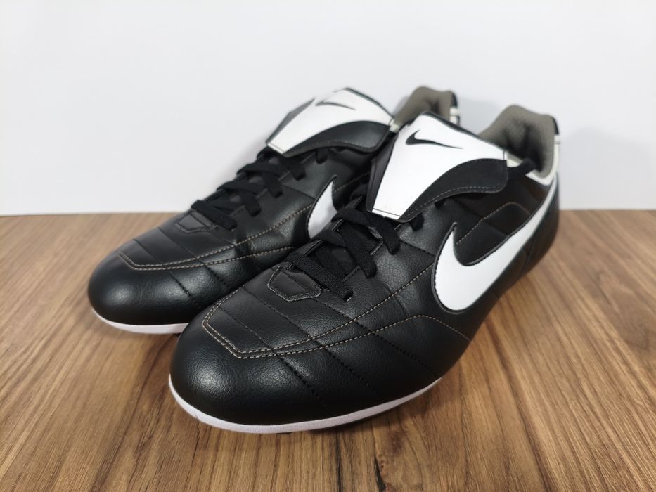 Buty Nike Ronaldinho 2006 Tiempo Legend korki piłkarskie r. 47,5 31cm