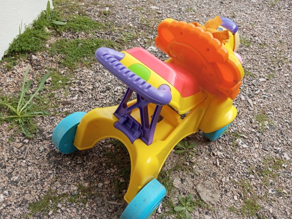 Carro de passeio para criança