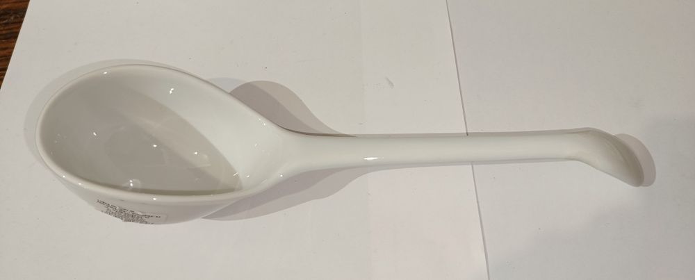 Łyżka do zupy , waza Biała IWONA C000

1 sztuka

Biała IWONA

dekoracj