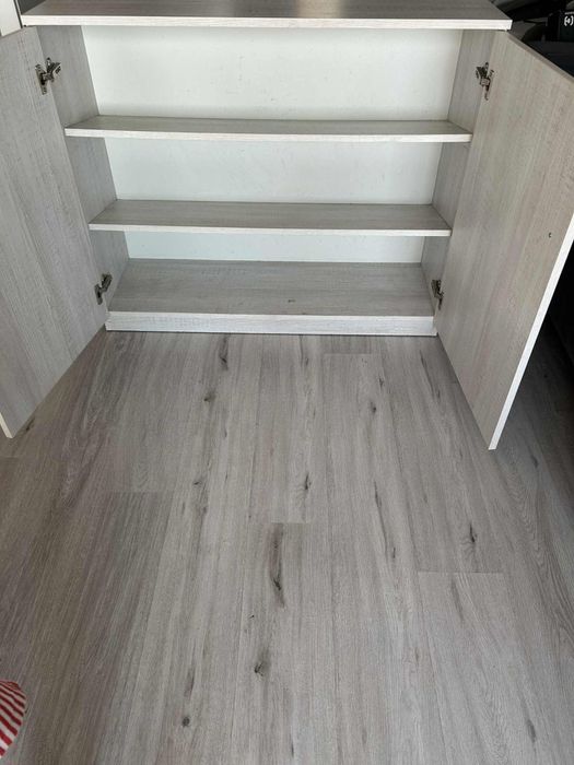 Szafka na buty:wys. 90 cm; dł. 110cm;szer. 35 cm