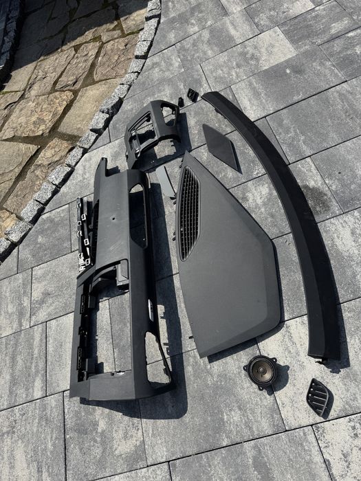 Панель id 3  бардачок деталі панелі салона