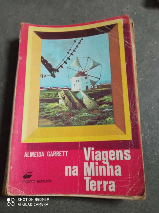 Vários livros antigos