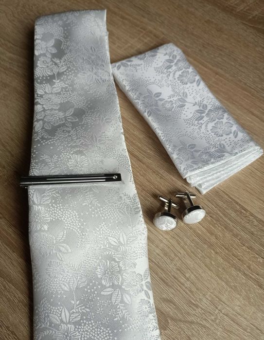 M16 Elegancki jedwabny biały Krawat + Poszetka + Spinki