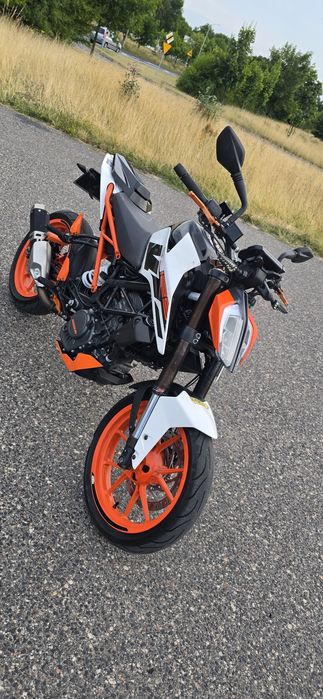 Ktm duke 125cm 2018r. 32019km zadbany i serwisowany