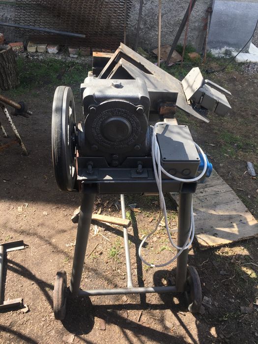 Дровокол редукторний